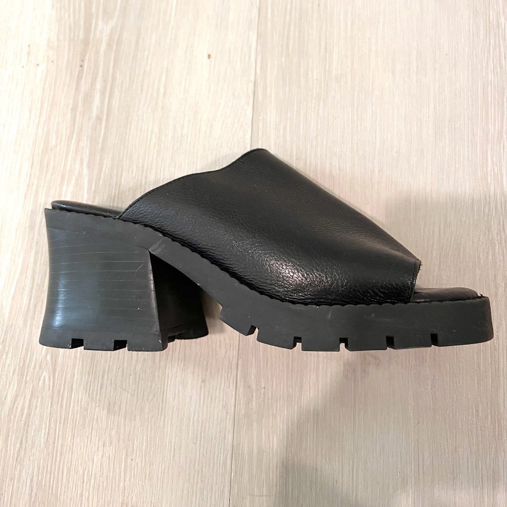 MIA y2k Chunky Platform Mules Sandals Size 8.5